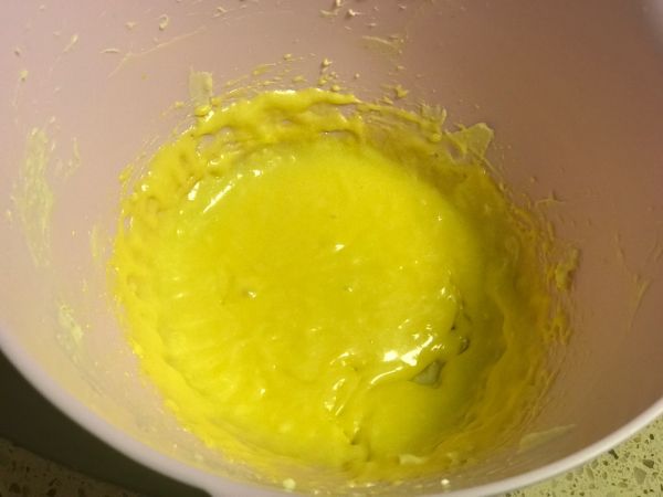 牛奶舒芙蕾蛋糕