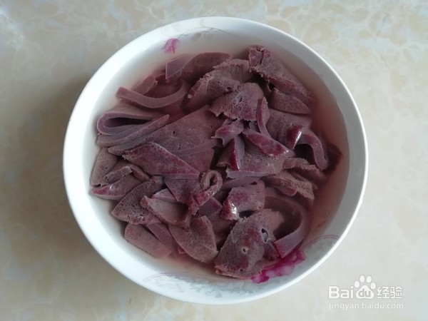 菠菜猪肝汤的步骤