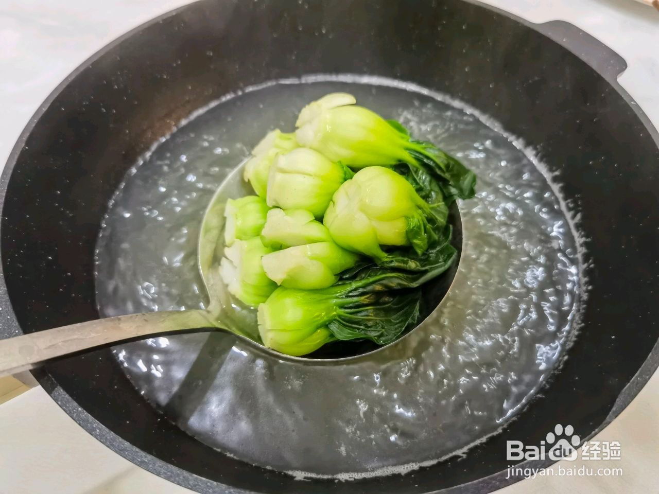 香菇菜心海参拼盘的做法