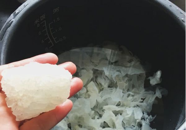 樱花木瓜银耳羹