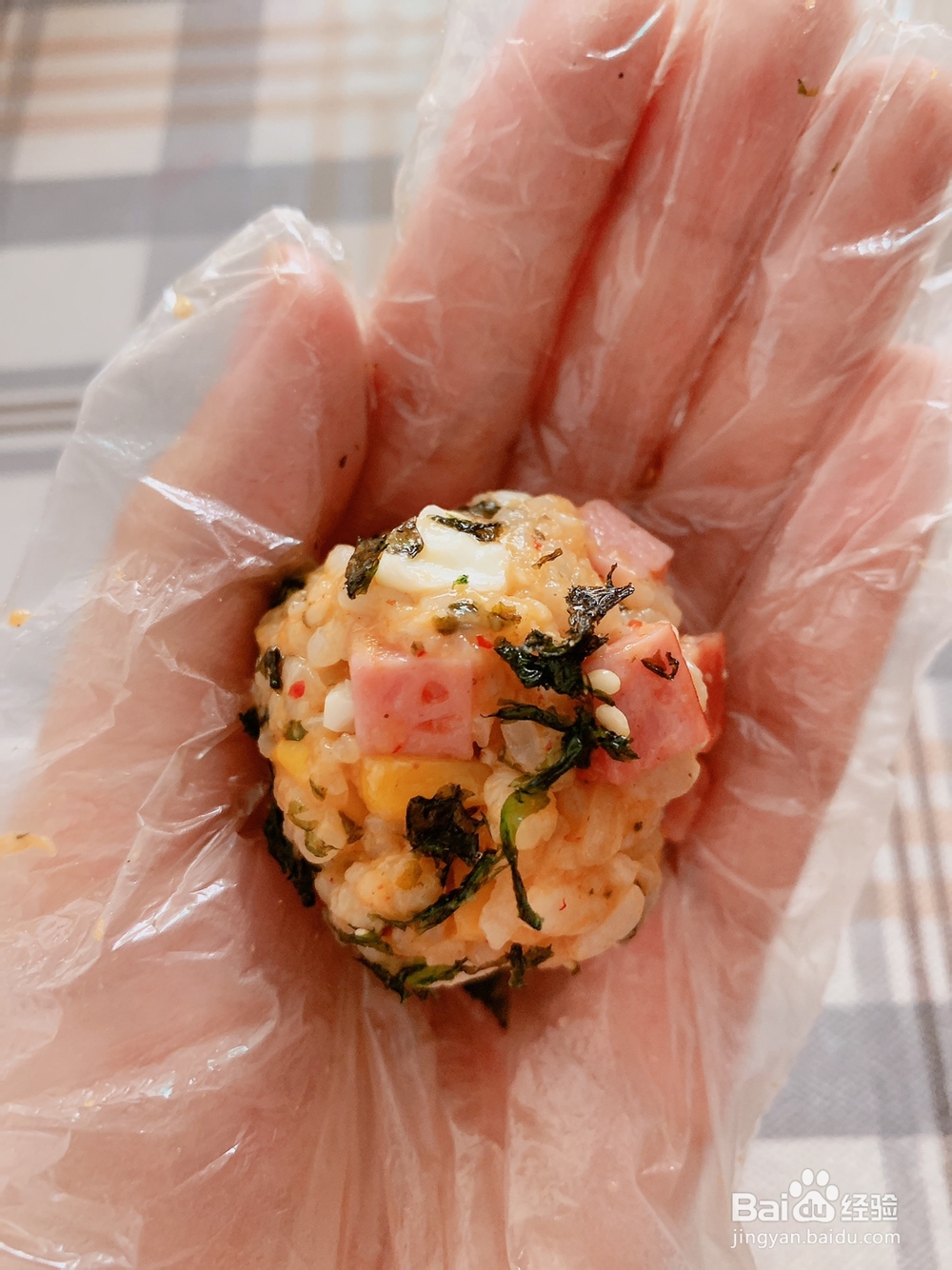 厨房小白做韩式辣白菜火腿饭团