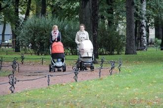 如何刺激宝宝的感官?