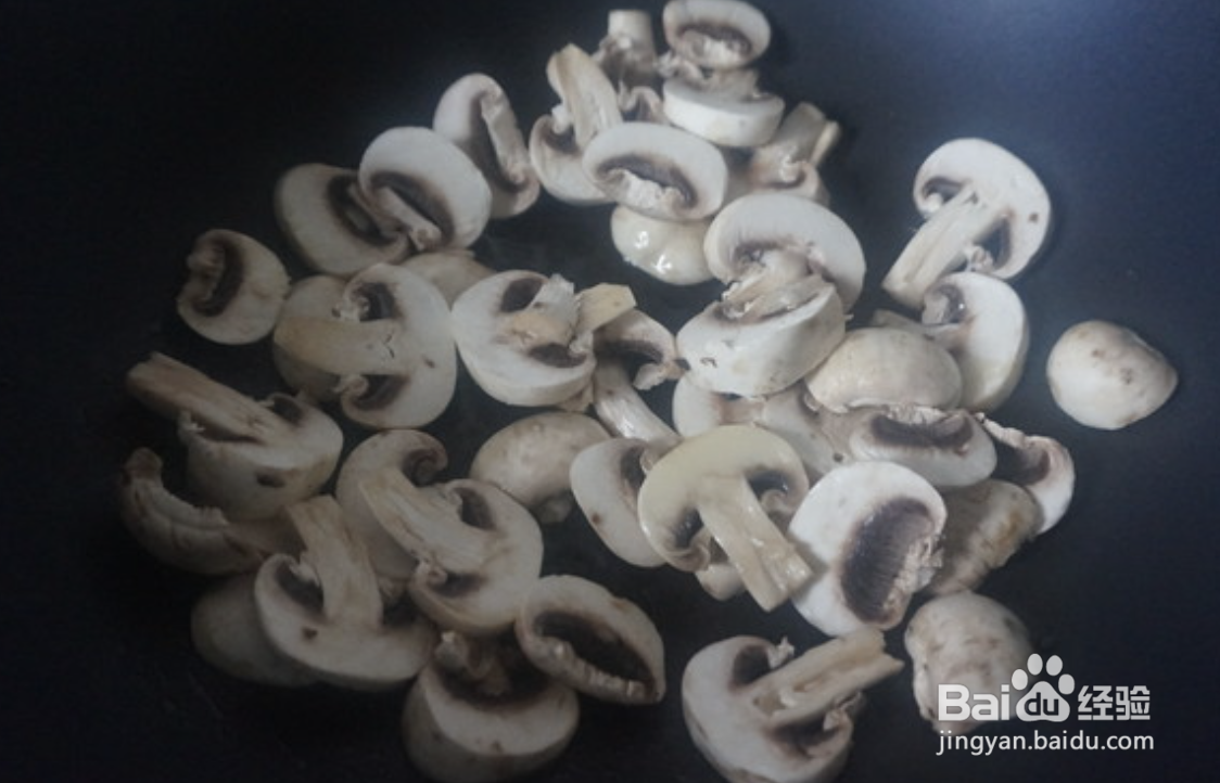 家常菜口蘑炒鸡蛋怎么做