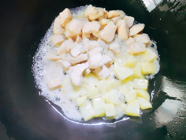 味美咖喱鸡块盖浇饭