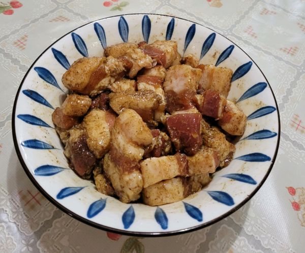 潮汕花生香菇咸肉粽