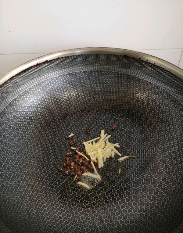 青萝卜羊肉丸子汤