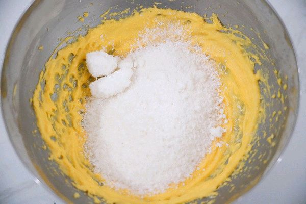 缤纷抹茶花环面包