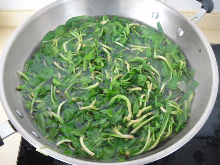 教你做马兰头松仁拌香干,真是难得的美味