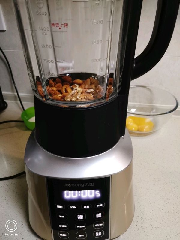 核桃杏仁冰淇淋