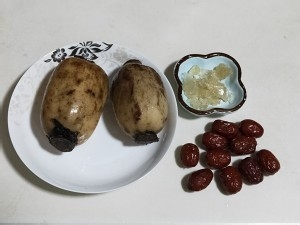 健康养生佳品莲藕红枣羹的做法