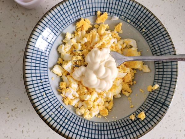 火腿鸡蛋三明治