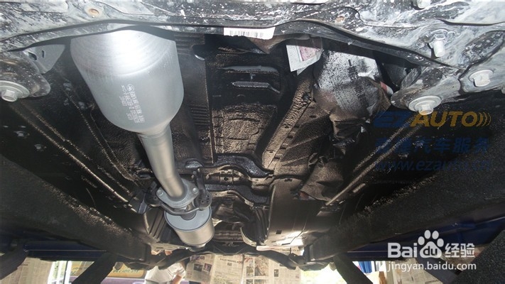 哈弗H6越野车底盘装甲实拍讲解