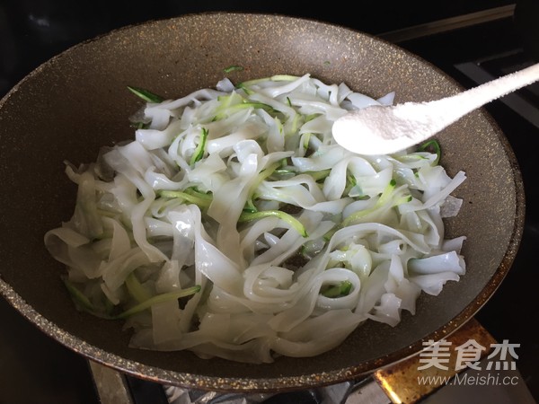 黄瓜意大利凉粉