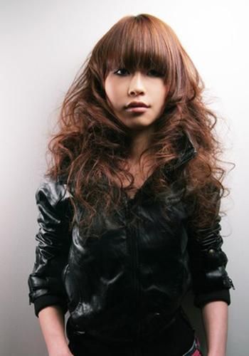 火辣夏日清爽长卷发造型