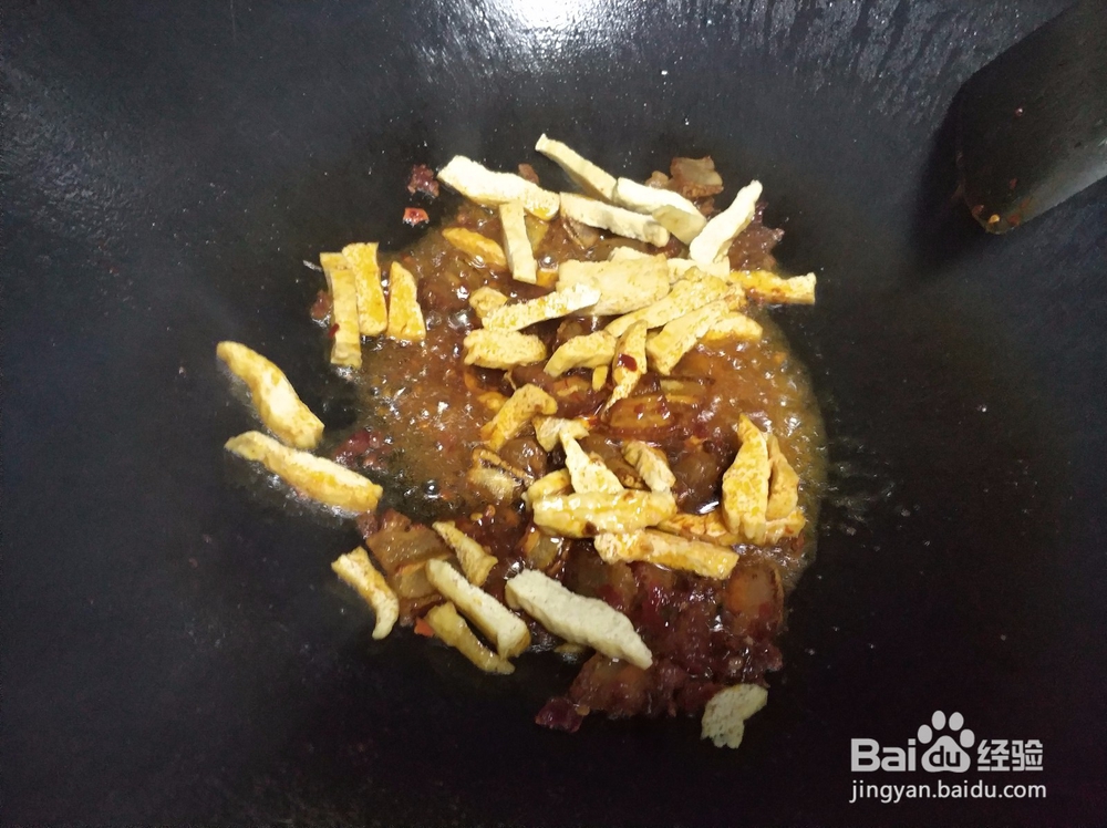 腊肉炒包菜怎么做才好吃