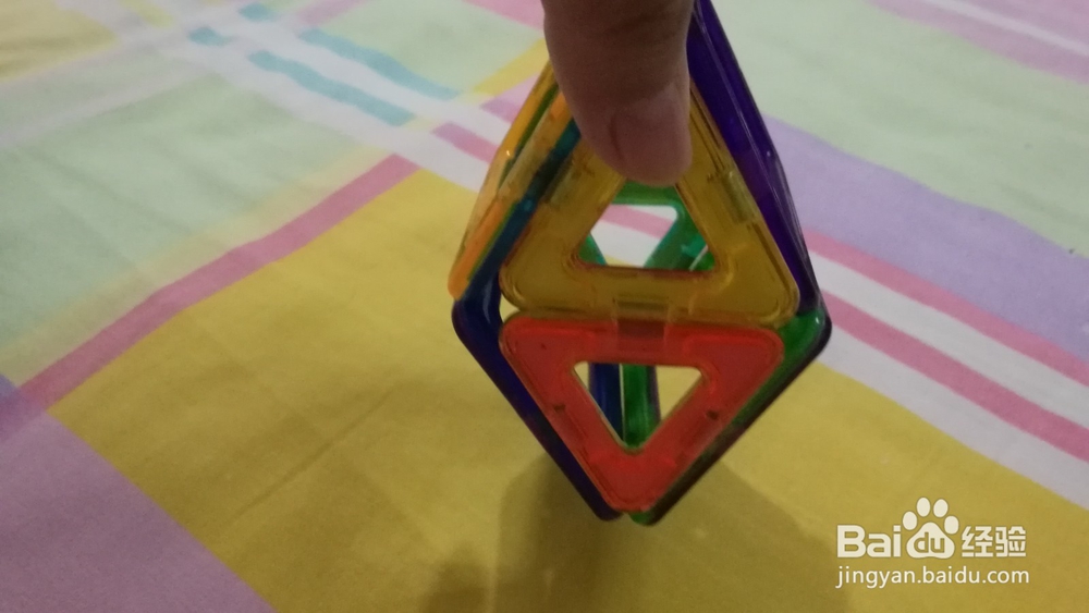 儿童磁力片玩具-如何用磁力片拼出立体小金鱼