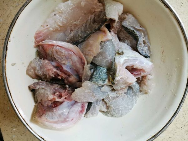 老坛酸菜鱼火锅