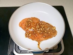 黑椒蒜香鸡胸肉