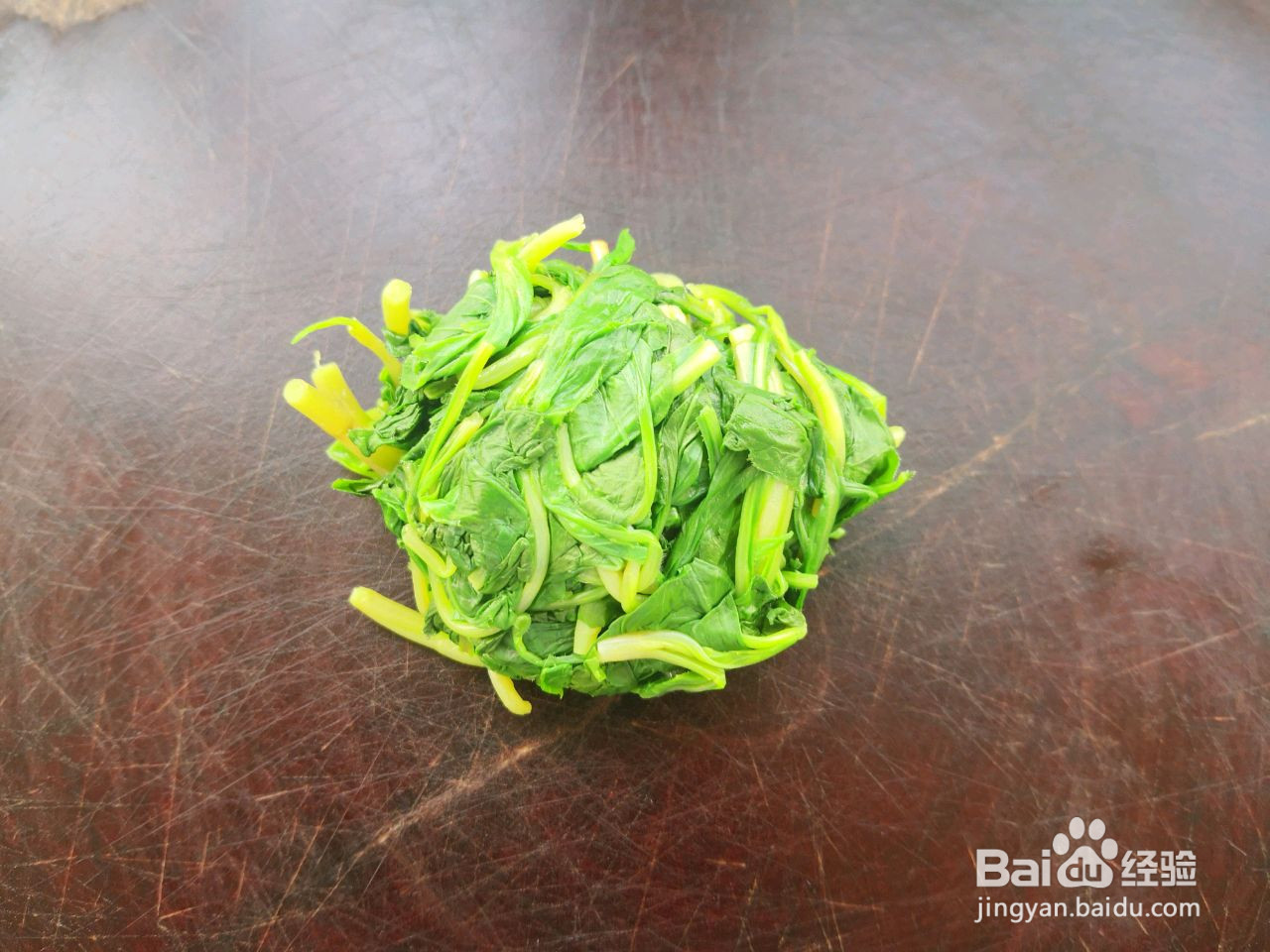 青团马兰头香干馅儿的做法