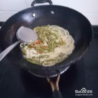豆角炒粉条的做法