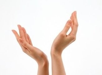 身上长很多红色小肿块骚痒按时痛的冻疮怎么办？