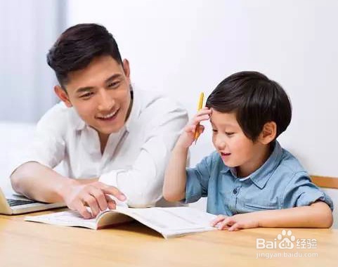 如何正确陪孩子写作业？