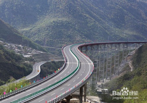 开车走高速走匝道注意事项