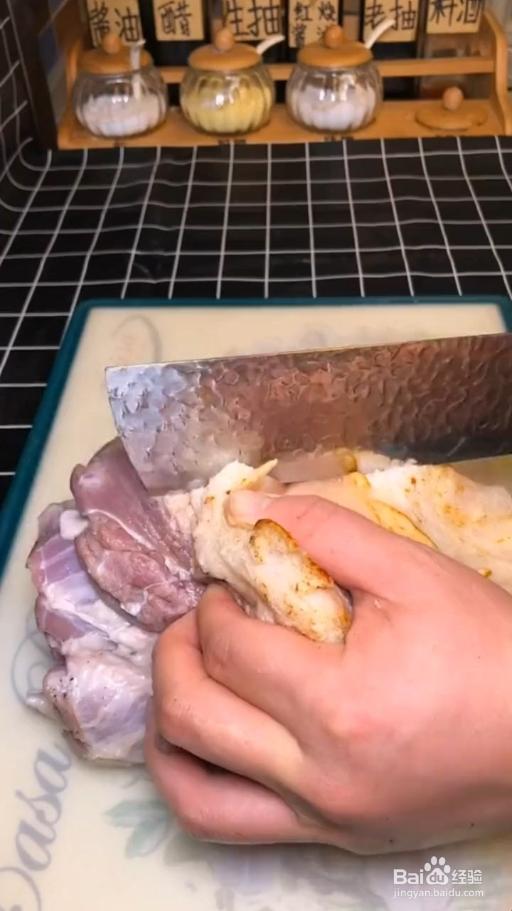 如何制作家庭版红烧肘子