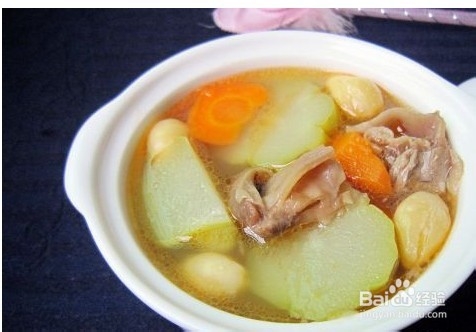 隔山肉煲佛手瓜汤的家常做法