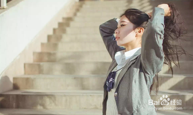 女生如何摆女神拍照姿势