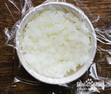 日式炸鸡米饭汉堡