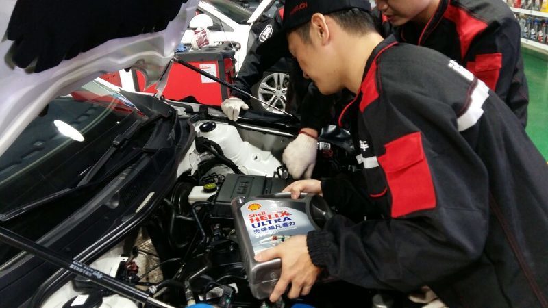 新车去首保要带什么东西啊？是不是随便哪家4S店都可以去首保