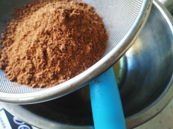 可可戚风纸杯蛋糕