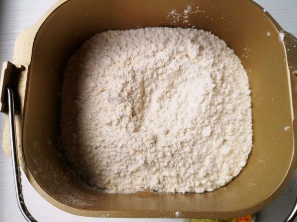 黑芝麻奶香面包