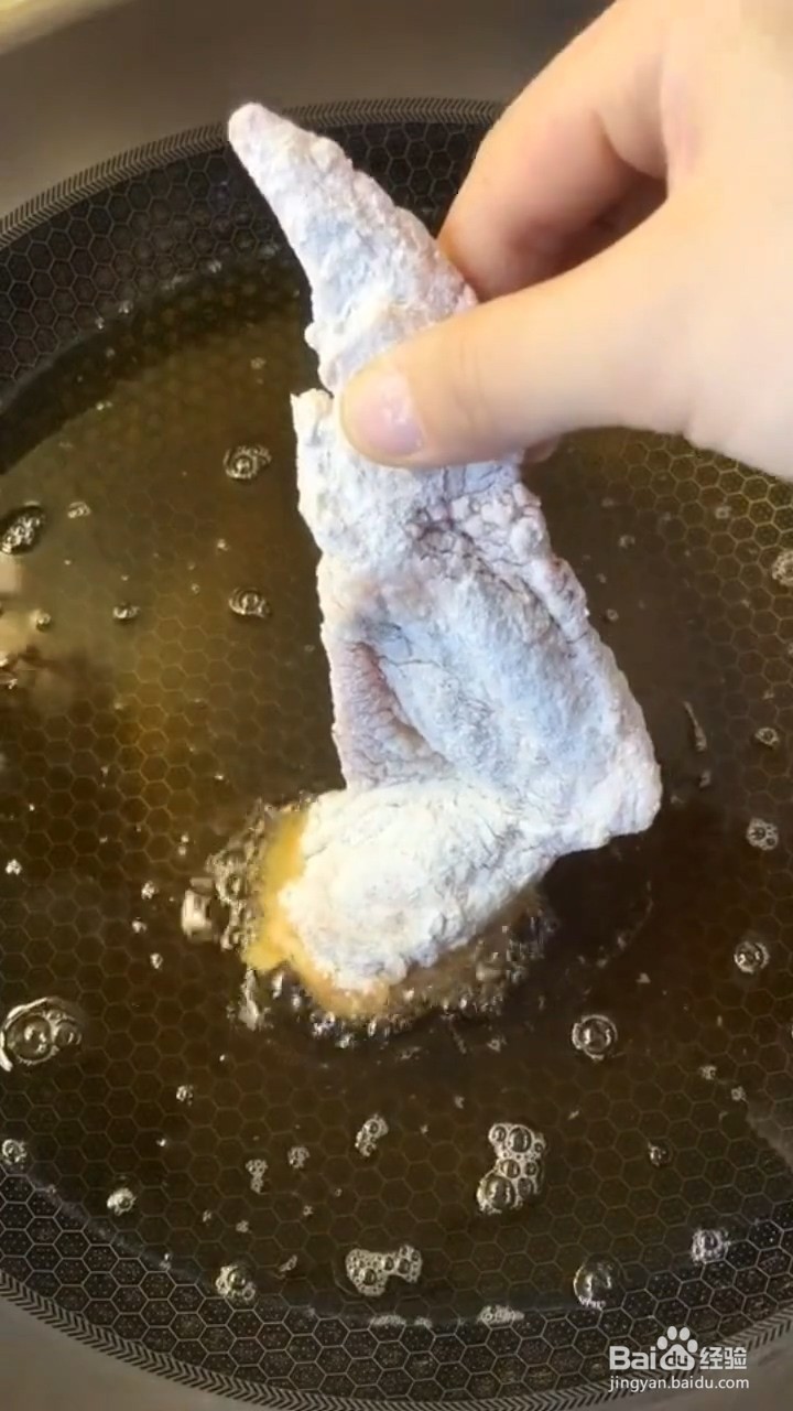 如何制作香脆炸鸡翅