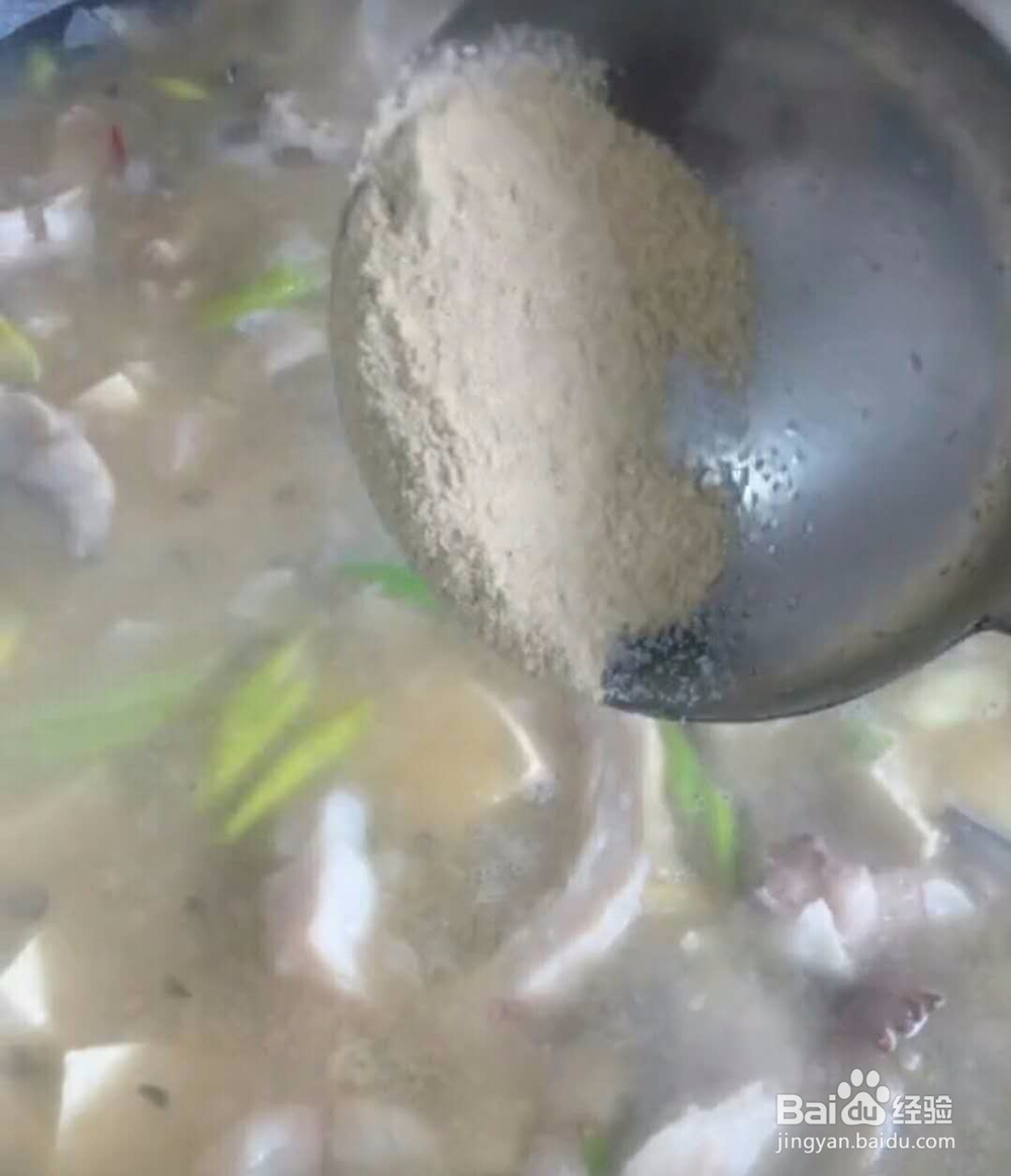 鲤鱼炖豆腐做法