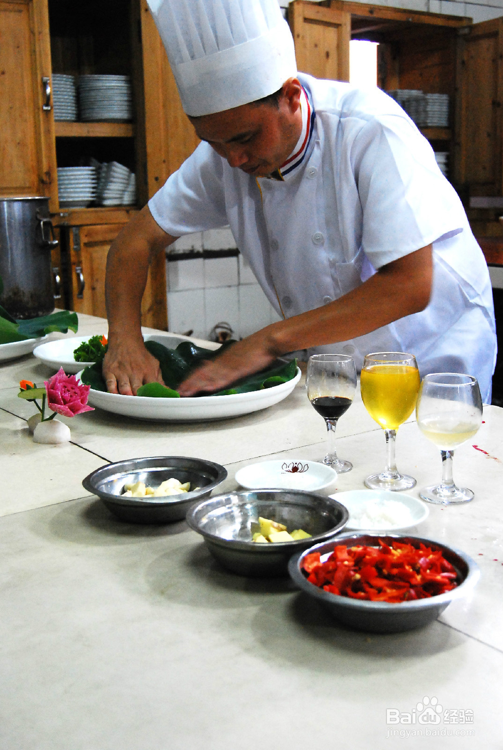 江西非物质文化遗产十大赣菜之莲花血鸭的做法