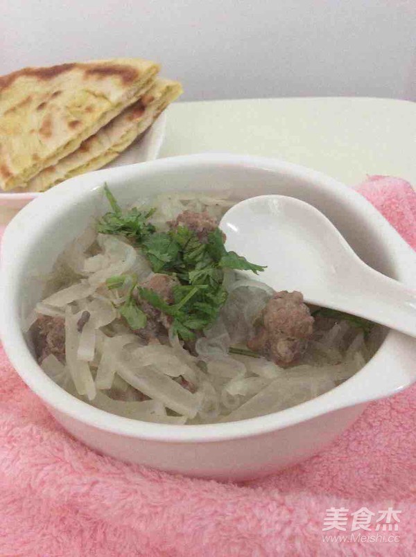 羊肉丸子萝卜汤