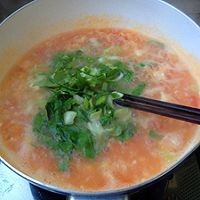 西红柿鸡蛋疙瘩汤的家常做法