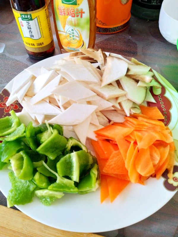 鸡汁杏鲍菇炒肉片