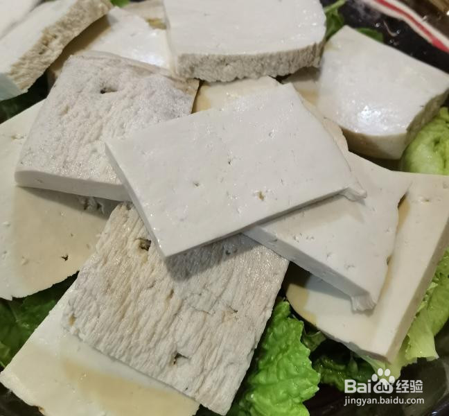 乔灰豆腐煮素白菜的做法