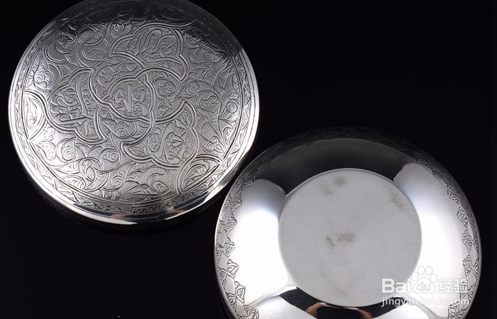 银器中的錾花圆形茶叶盒如何欣赏