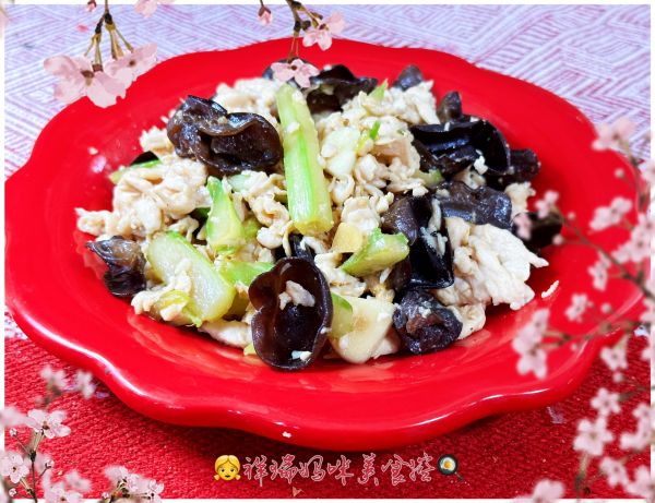 味道芦笋木耳熘鸡片