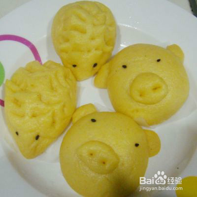 一把剪刀可以制作出各种小动物糕点