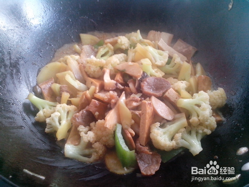 家常花菜干锅小炒