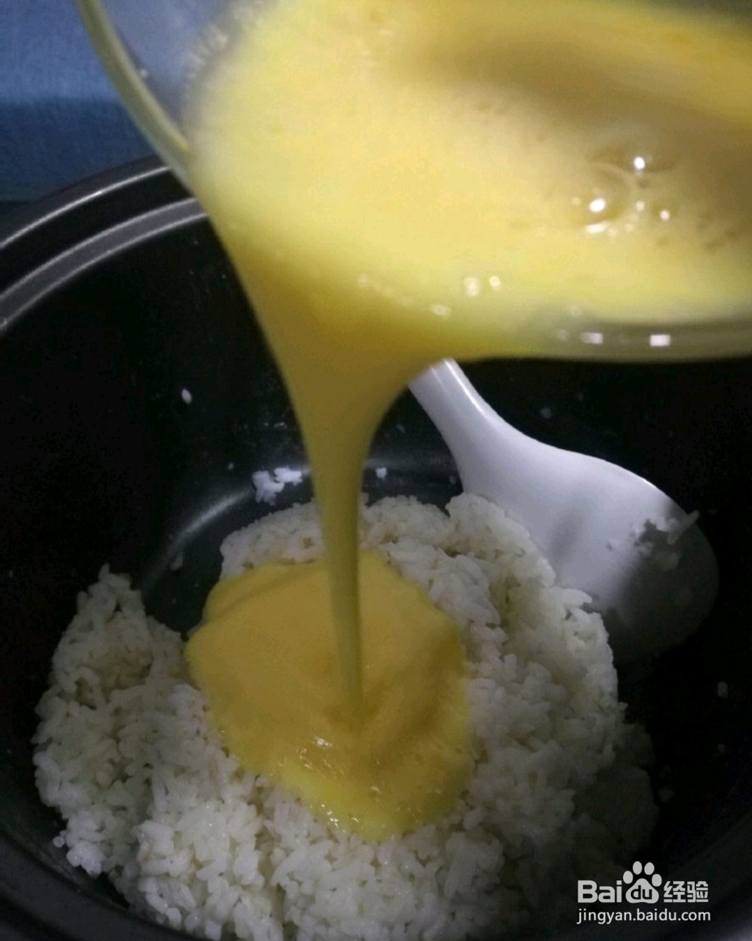 如何做出牛百叶蛋炒饭？