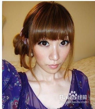 简单易学的韩式花苞头的扎法