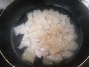 魔芋烧鸭的做法