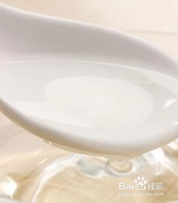 黑色衣服掉色严重如何处理