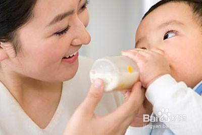 给宝宝冲奶粉别犯6个错误